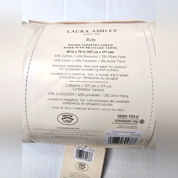 LAURA ASHLEY Ruby Jacquard Tapestry Throw - Made With Recycled Yarns- P… - Picture 3 of 8